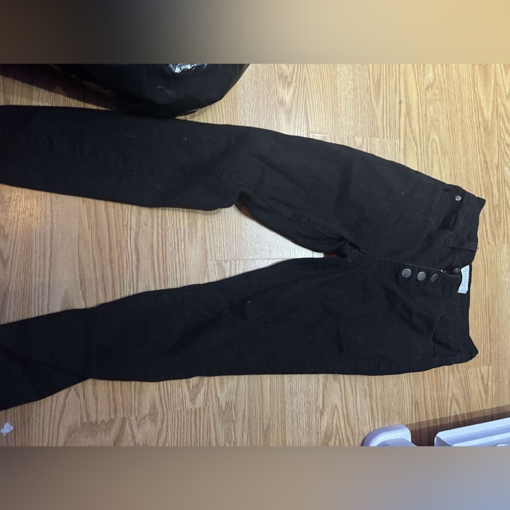 black skinny jeans